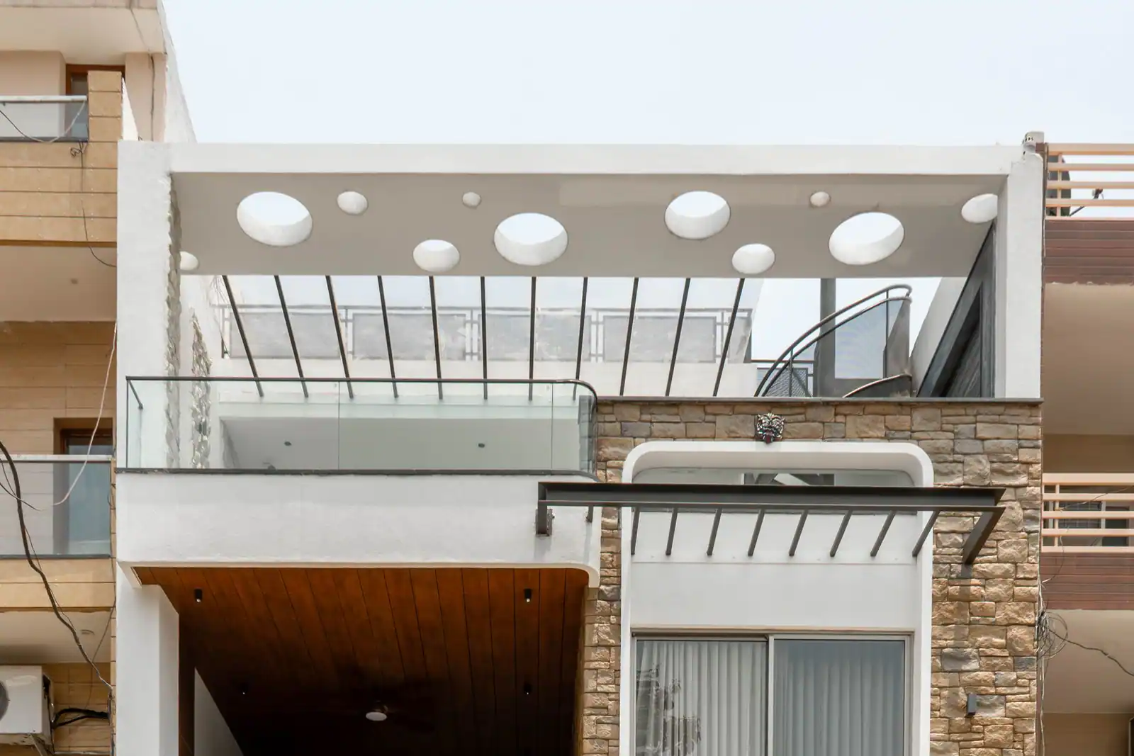 5 Bedroom Detached Duplex With a BQ photo 1